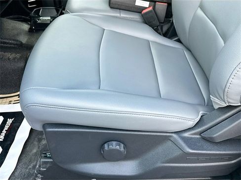 New 2025 Ford F550 4x4 Supercab Super Duty image 13