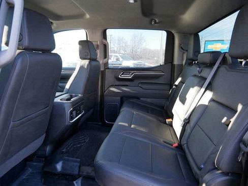 Used 2025 Chevrolet Silverado 1500 LTZ image 10