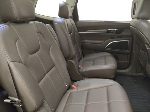 Used 2021 Kia Telluride SX w/ Towing Package AWD/4WD image 19