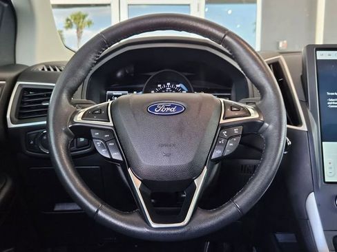 Used 2022 Ford Edge SEL AWD/4WD image 12
