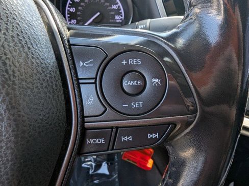 Used 2021 Toyota Camry SE FWD image 15