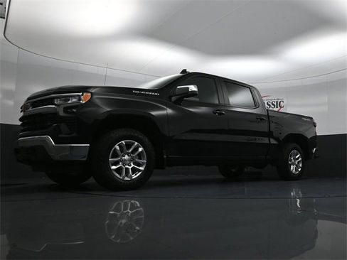 Used 2023 Chevrolet Silverado 1500 LT image 25