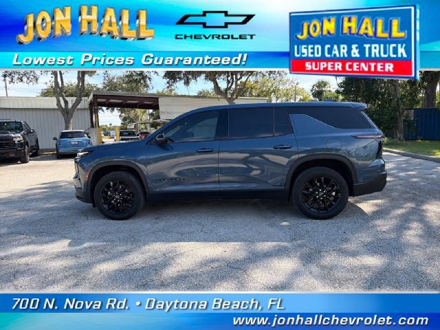 Used 2024 Chevrolet Traverse LS w/ Midnight/Sport Edition AWD/4WD image 4