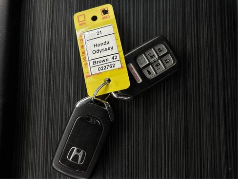Used 2021 Honda Odyssey EX image 38