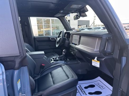 New 2025 Ford Bronco Outer Banks image 8