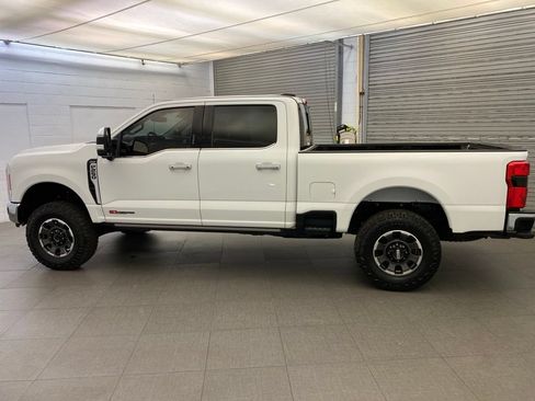 Used 2023 Ford F250 Lariat w/ Lariat Ultimate Package AWD/4WD image 10