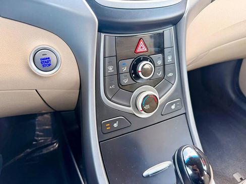 Used 2016 Hyundai Elantra Value Edition image 11