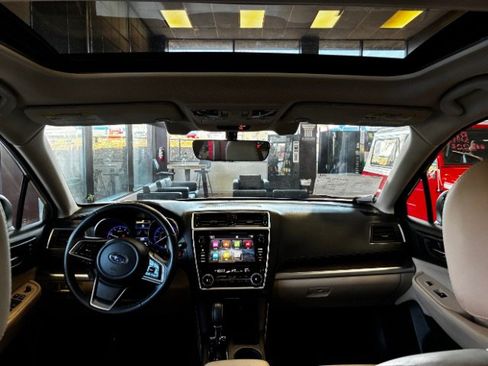 Used 2018 Subaru Outback 2.5i Limited image 38