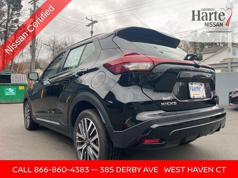 Certified 2024 Nissan Kicks SR image 3