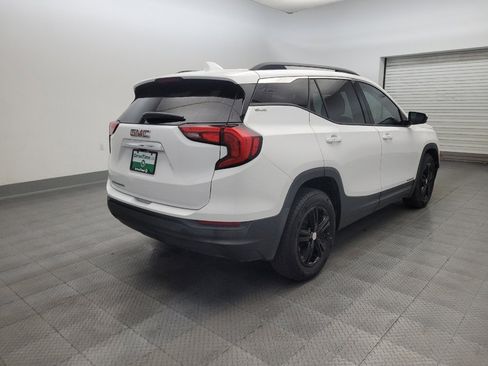 Used 2020 GMC Terrain SLE w/ Driver Convenience Package FWD image 9