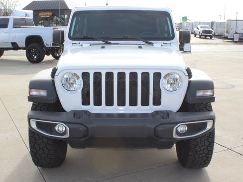 Used 2023 Jeep Gladiator Sport image 7