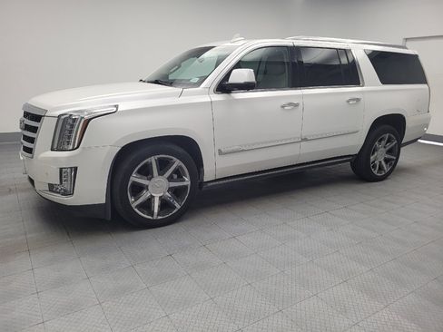 Used 2016 Cadillac Escalade ESV Premium AWD/4WD image 2