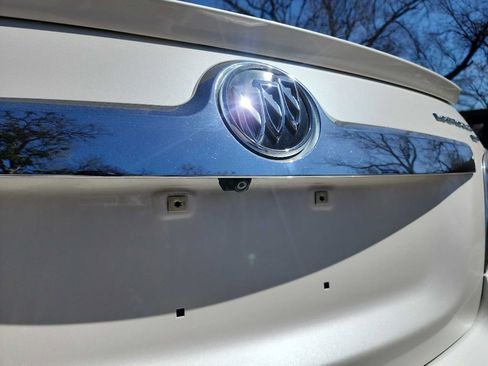 Used 2010 Buick LaCrosse CXS w/ Touring Package FWD image 8