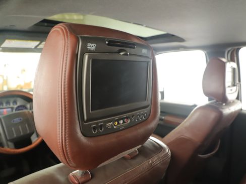 Used 2012 Ford F250 King Ranch w/ King Ranch w/Chrome Pkg image 22