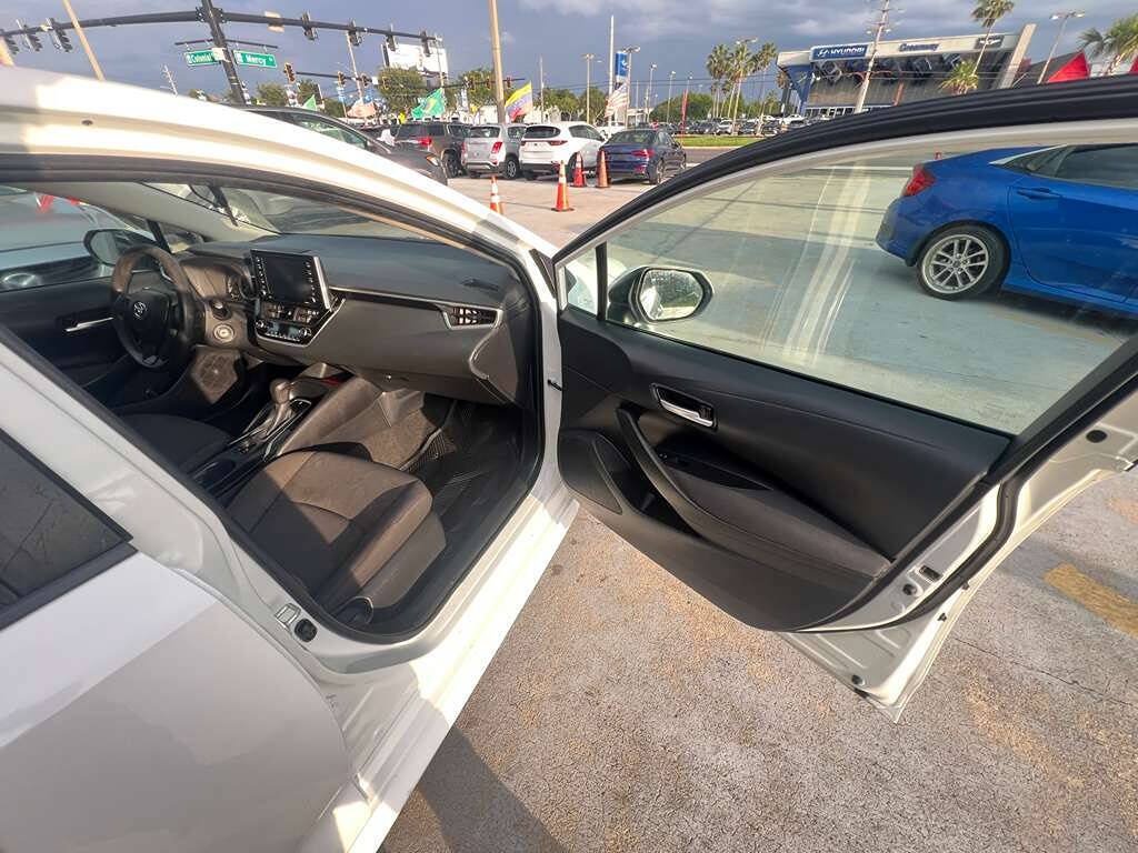 Used 2021 Toyota Corolla LE FWD image 10