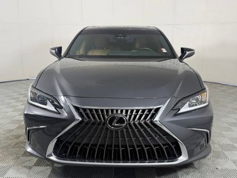 Used 2024 Lexus ES 300h w/ Premium Package FWD image 11