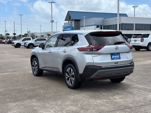 Used 2023 Nissan Rogue SV FWD image 18