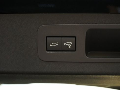 Used 2026 Lexus LX 600 4WD w/ Luxury Package image 38