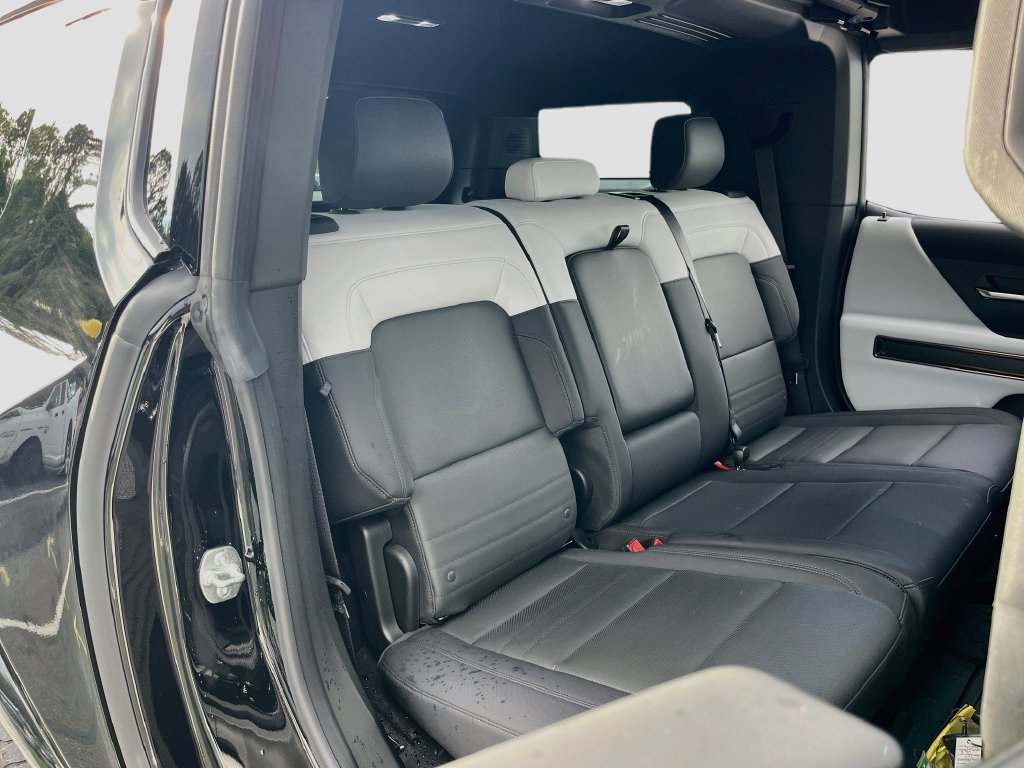 Used 2025 GMC Hummer EV 2X AWD/4WD image 27
