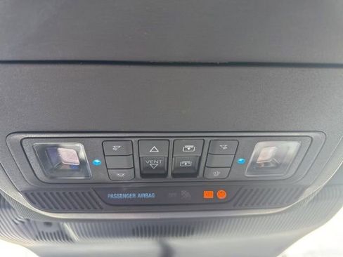 Used 2025 Ford Explorer ST-Line w/ Premium Package AWD/4WD image 16