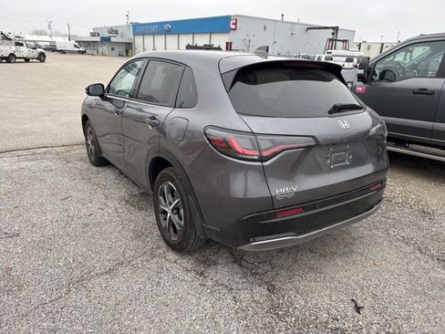 Used 2024 Honda HR-V EX-L image 3