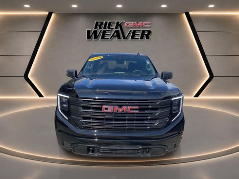 Used 2024 GMC Sierra 1500 Pro w/ Graphite Edition AWD/4WD image 9