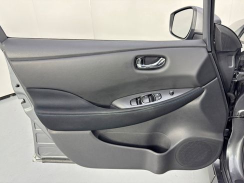 Used 2019 Nissan Leaf S w/ S Charge Package image 35