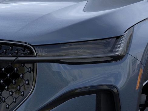 New 2025 Lincoln Nautilus Premier w/ Jet Appearance Package image 18