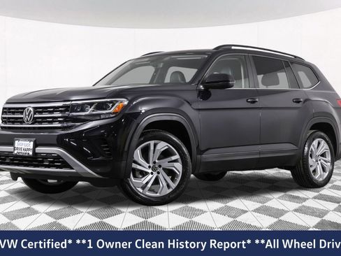 Certified 2022 Volkswagen Atlas SE w/ Panoramic Sunroof Package image 2