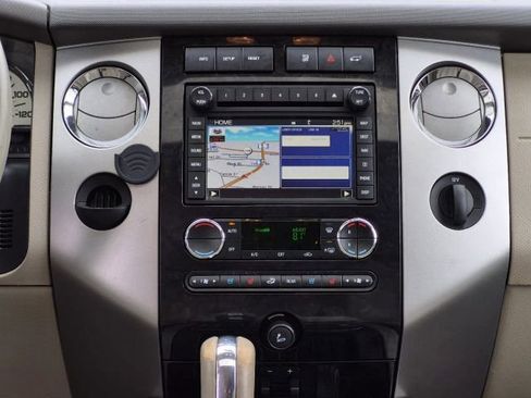 Used 2013 Ford Expedition EL Limited image 18