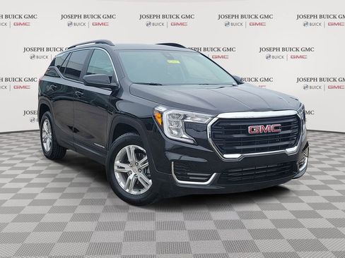 Used 2023 GMC Terrain SLE w/ Driver Convenience Package image 1