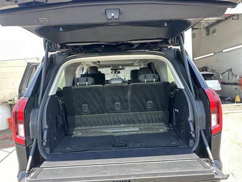 Used 2025 Ford Expedition Active AWD/4WD image 34