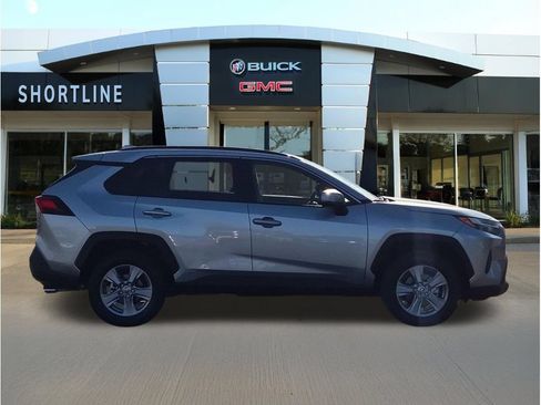 Used 2025 Toyota RAV4 XLE w/ Convenience Package AWD/4WD image 2