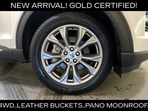 Used 2022 Ford Explorer XLT w/ Equipment Group 202A AWD/4WD image 9