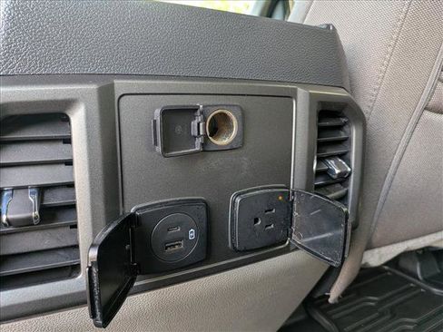 Used 2022 Ford F350 XLT w/ XLT Premium Package AWD/4WD image 22