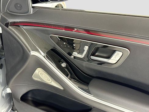 Used 2023 Mercedes-Benz S 500 4MATIC w/ AMG Line image 32