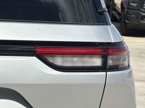 New 2025 Jeep Grand Cherokee Limited w/ Black Appearance Package image 5