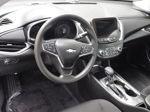 Used 2024 Chevrolet Malibu LT FWD image 6