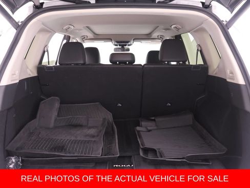 Used 2024 Nissan Rogue SV w/ SV Premium Package AWD/4WD image 14