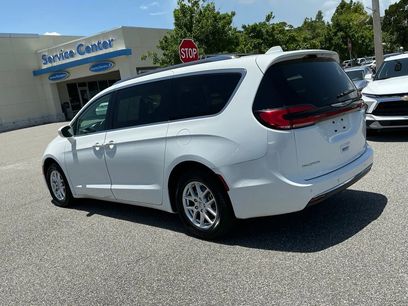Used 2021 Chrysler Pacifica Touring-L