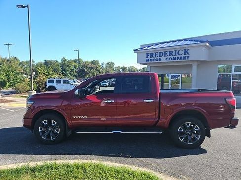 Used 2023 Nissan Titan Platinum Reserve w/ Moonroof Package AWD/4WD image 3