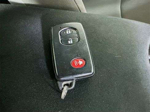 Used 2013 Toyota Prius Two image 35