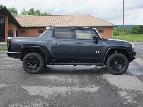New 2025 GMC Hummer EV 2X w/ LPO, Sport Package image 2