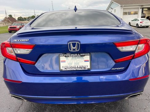 Used 2018 Honda Accord Sport image 6