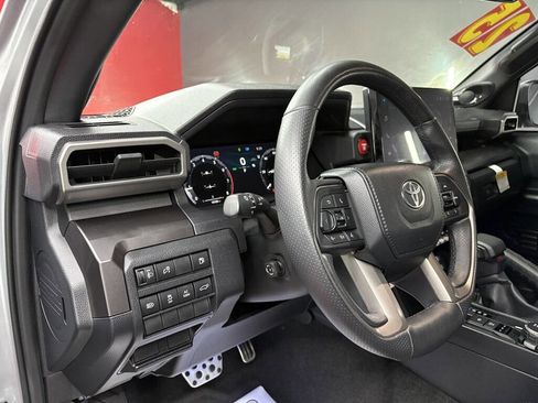Used 2025 Toyota 4Runner TRD Sport Premium AWD/4WD image 14