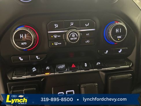 Used 2020 Chevrolet Silverado 1500 RST image 12