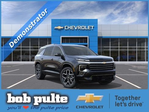 New 2026 Chevrolet Traverse High Country w/ LPO, Floor Liner Package AWD/4WD image 1