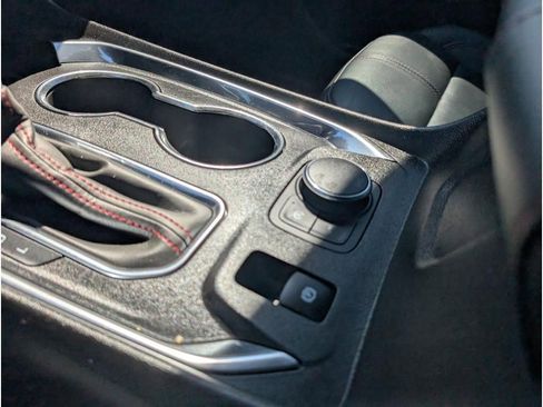 Used 2023 Chevrolet Traverse RS image 25