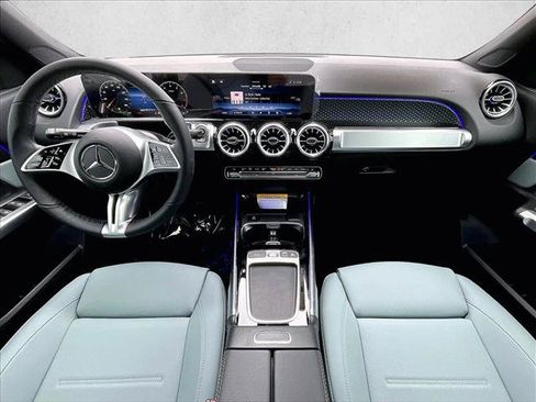 Used 2026 Mercedes-Benz GLB 250 image 7