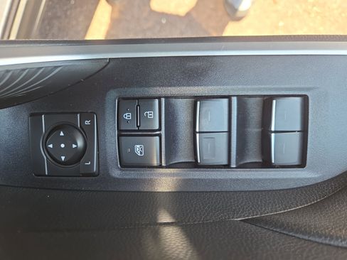 Certified 2022 Toyota RAV4 SE w/ Convenience Package AWD/4WD image 28